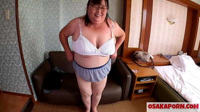 Dikke Japanske mem lit har enoarme titen sjen en genietsje fan in seksboartersguod. In 51-jierrige Aziatyske mem fertelt oer har seksuele ûnderfining. Yukiko 1 OSAKAPORN fatty milf