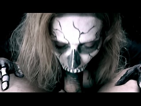 ❤️ Demon famke sûgje hoanne mei har swarte mûle en slikken cum. ️ Just porno op fy.tvmarket.top ❌️❤